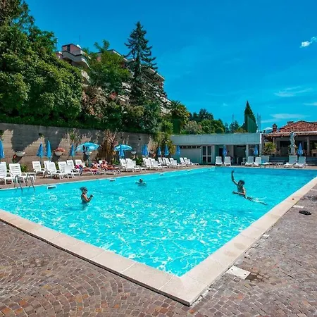 The Lookout Apartment