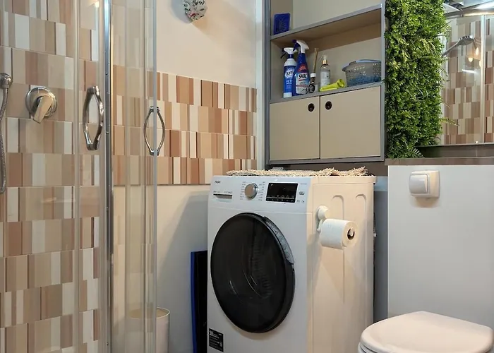 The Lookout Apartment *